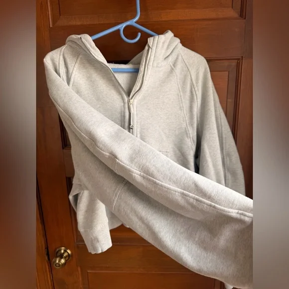 Lululemon Scuba Oversized 1/2 Zip Hoodie in Heathered Core Ultra Light Grey - Picture 7 of 9